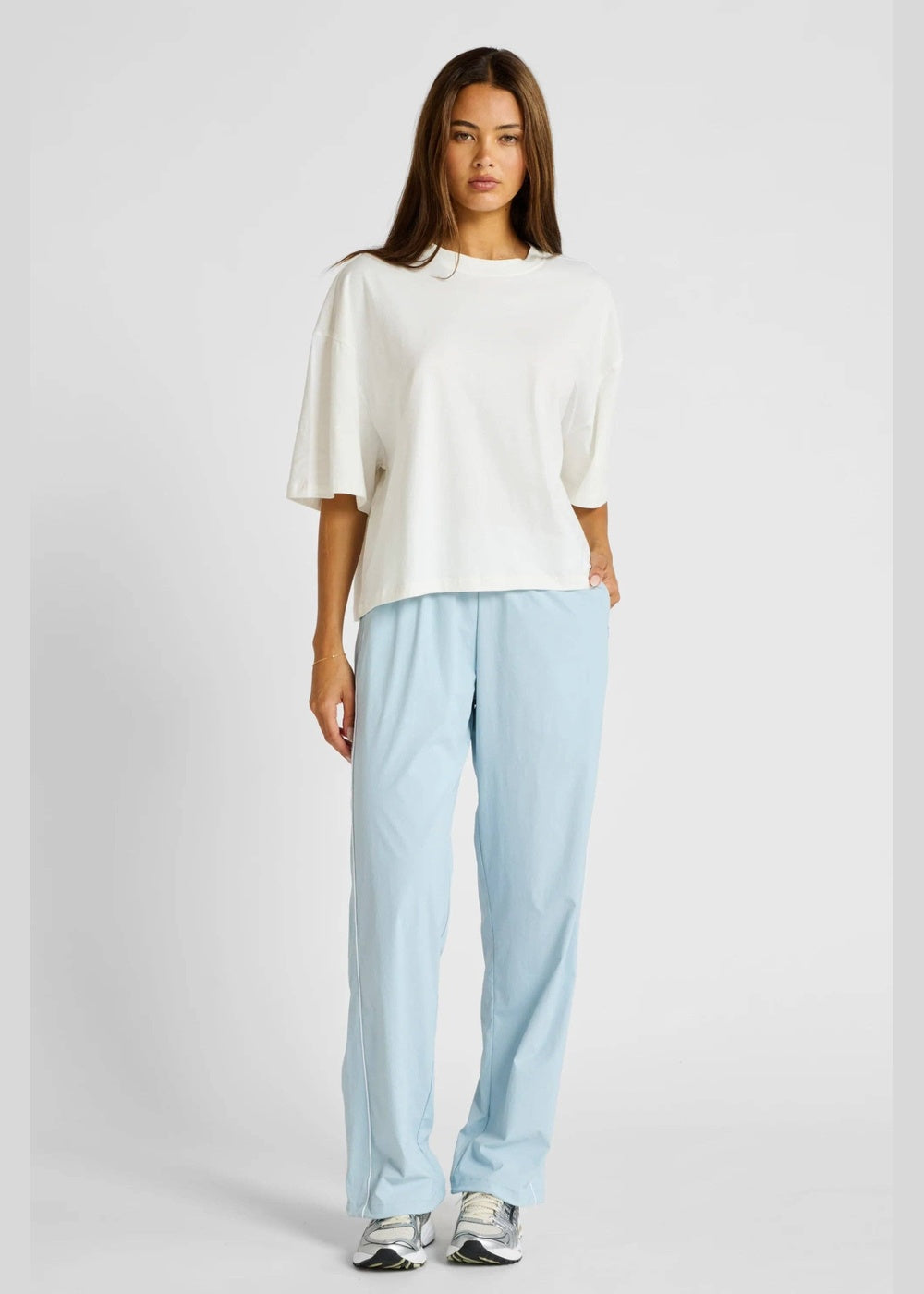 ALLFENIX Oversized Cropped Tee – Chalk – full-length front view