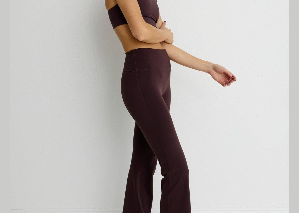 ALLFENIX CloudCore™ Flared Legging – Double Espresso – side view