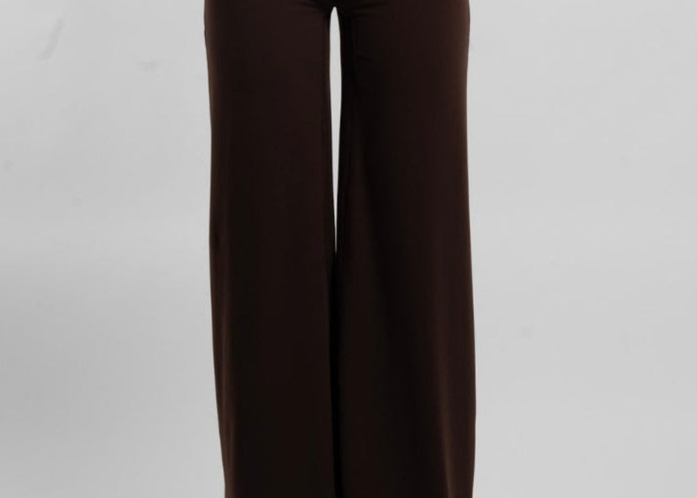 Active Basics BaseMotion™ Invisible Scrunch Wide Leggings – Chocolate – front view