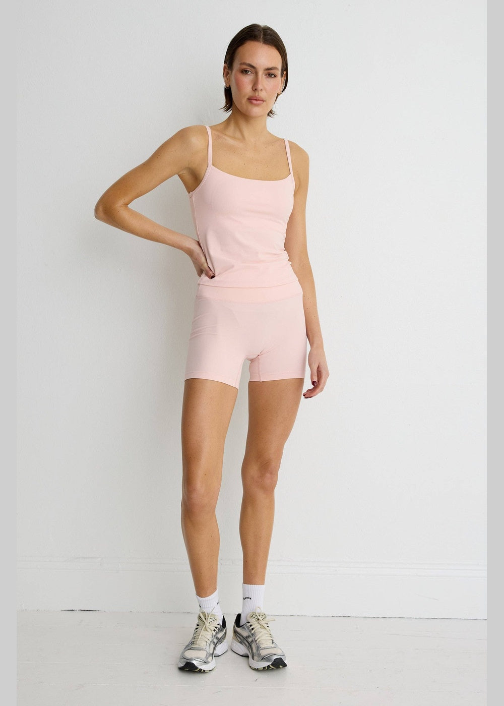 ALLFENIX CloudCore™ Sculpt Tank – Rose Quartz – front pose