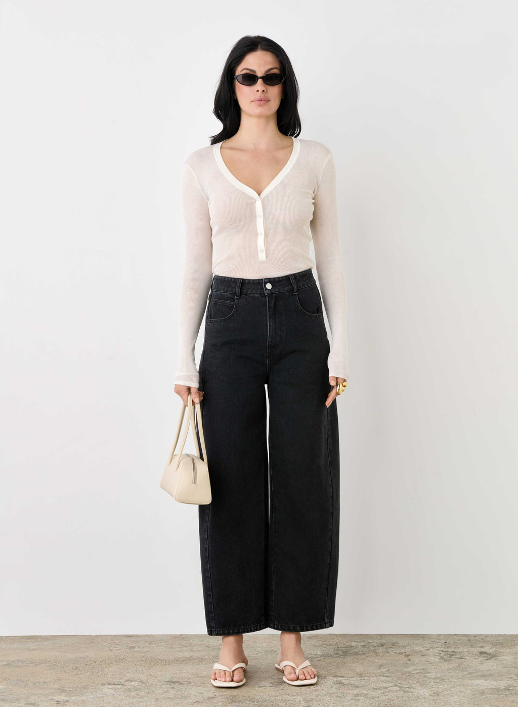 Esmaee Midtown Barrel Jean - Black – product image 2