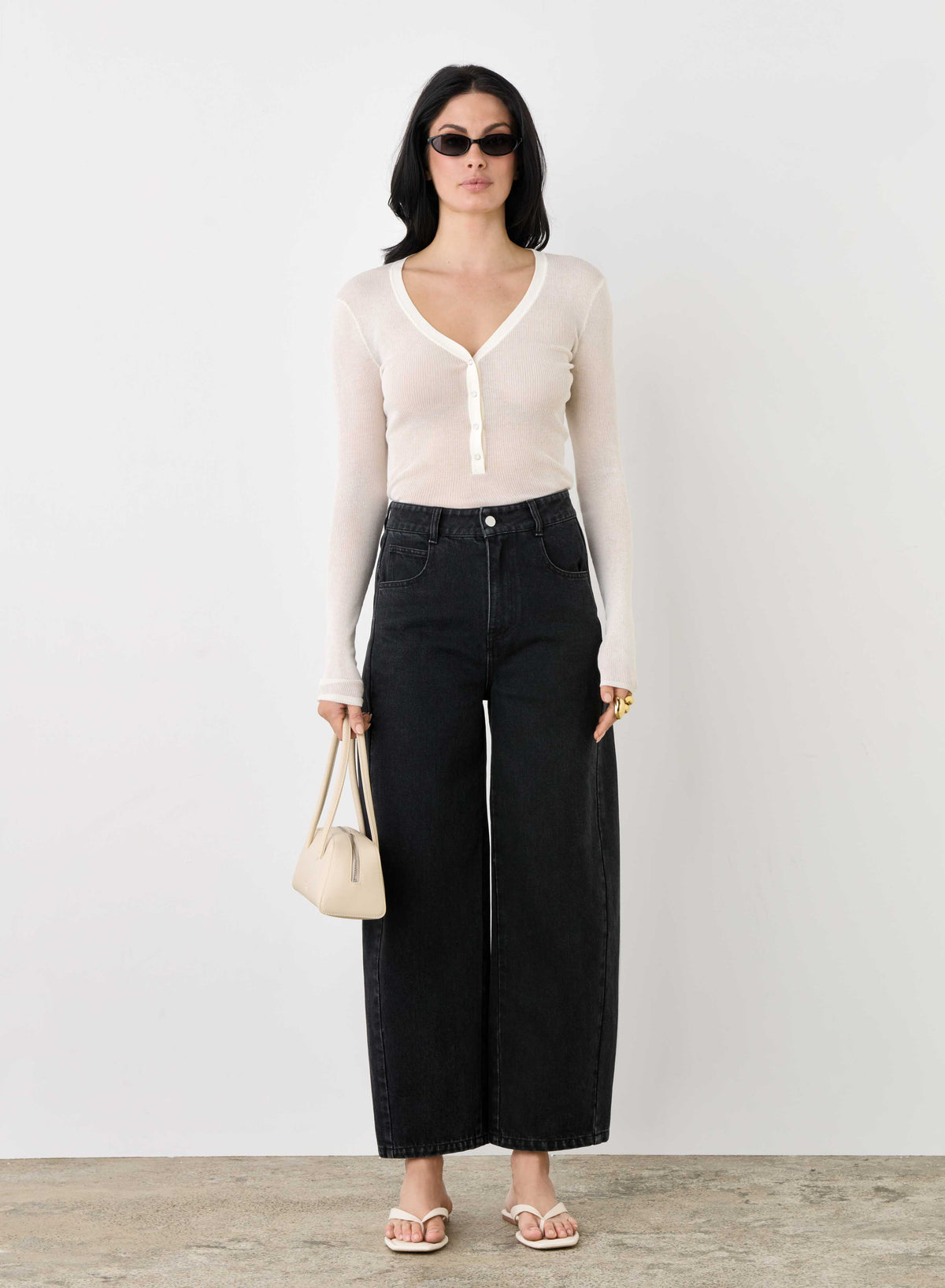 Esmaee Midtown Barrel Jean - Black – product image 2