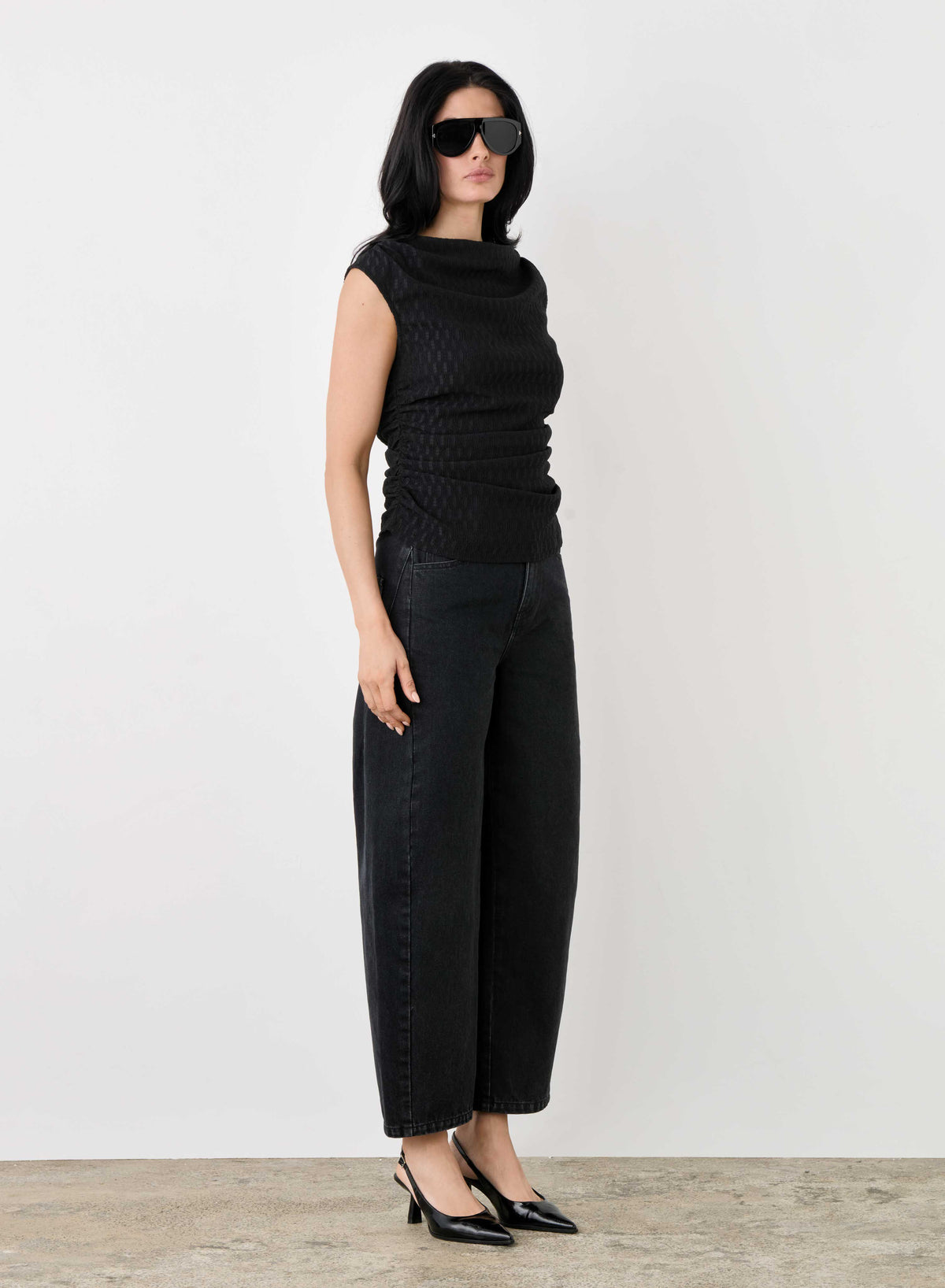 Esmaee Midtown Top - Black – product image 3