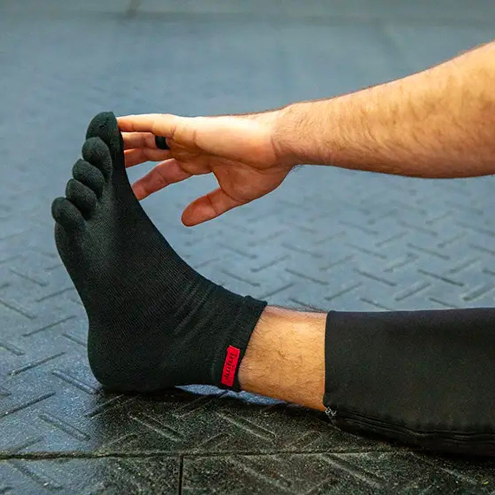 Injinji SPORT Original Weight Mini-Crew Socks - Black – product photo