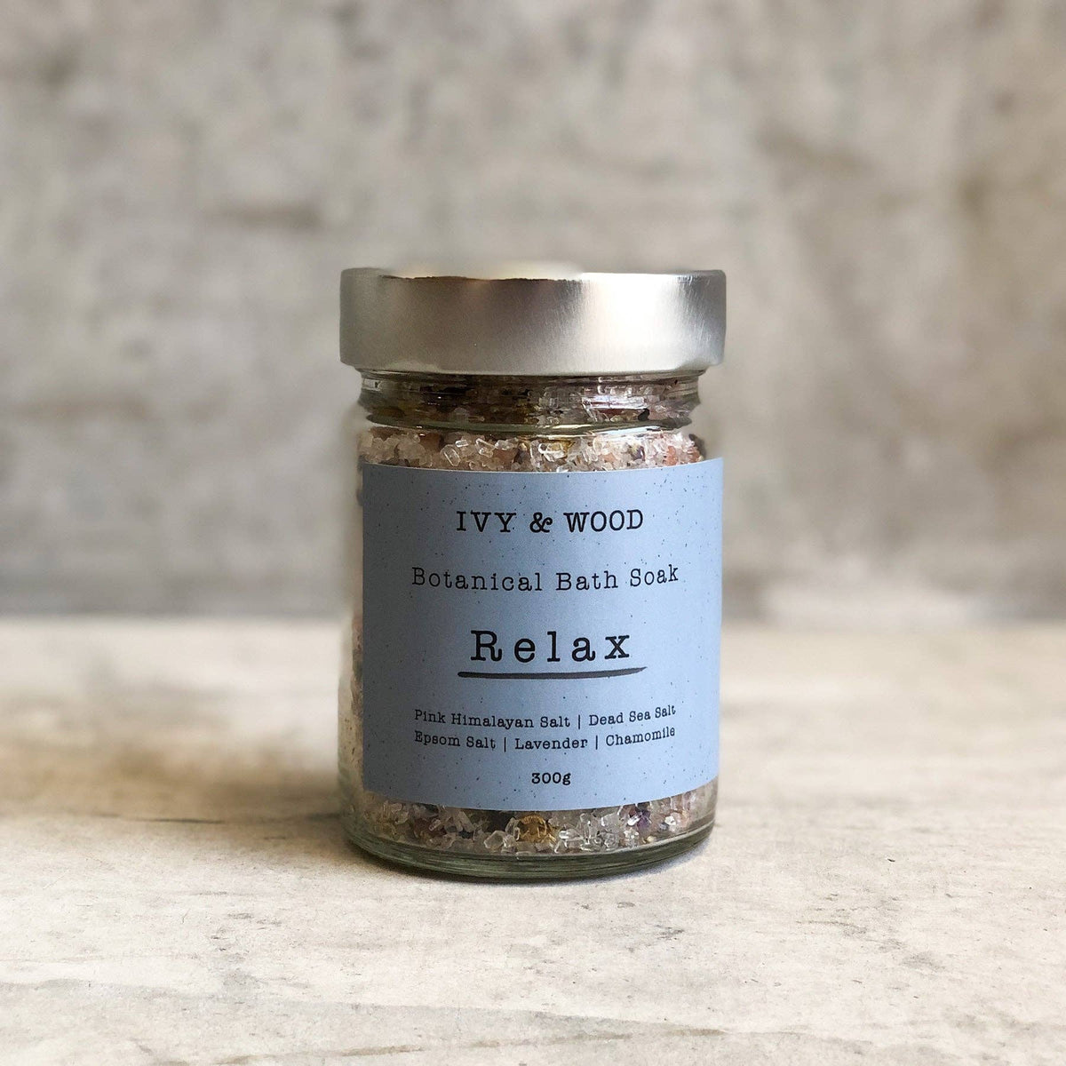 IVY & WOOD Relax Botanical Bath Soak – product view 1