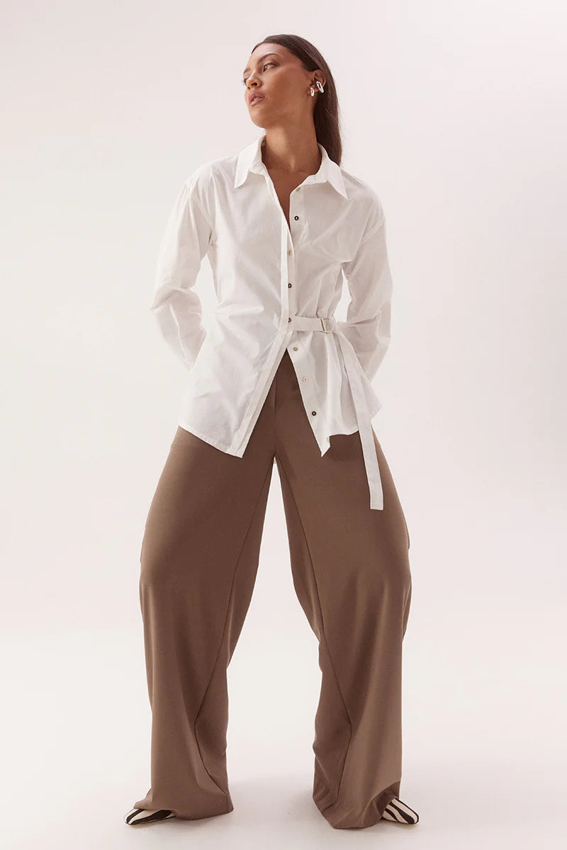 SOVERE Studio Blume Shirt – Chalk – product view 2