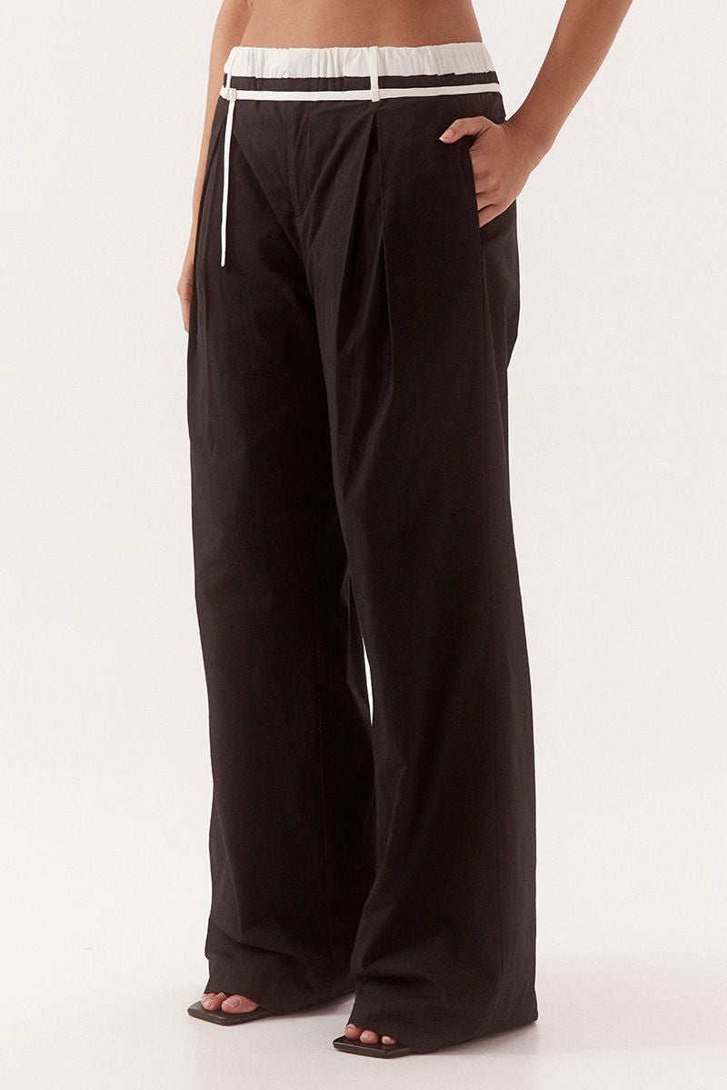 SOVERE / STUDIO BRITTA Pants – Black/Chalk – product view 2