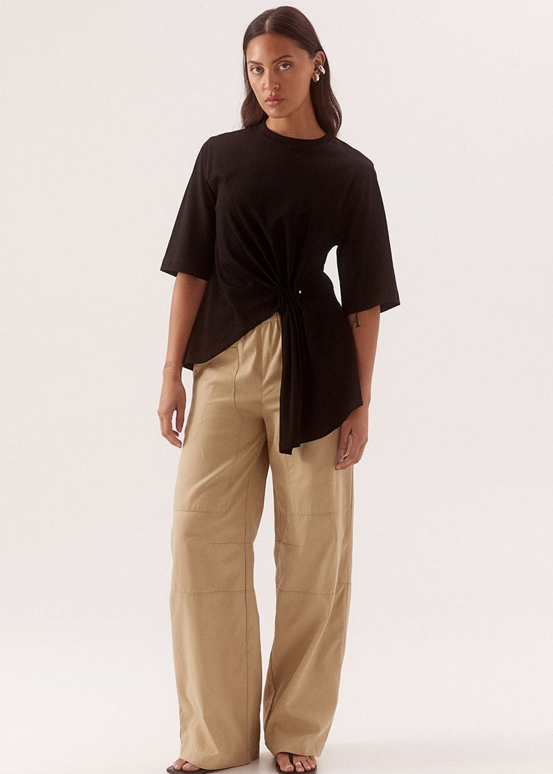 SOVERE / STUDIO SOHVI Tee – Black – product view 1