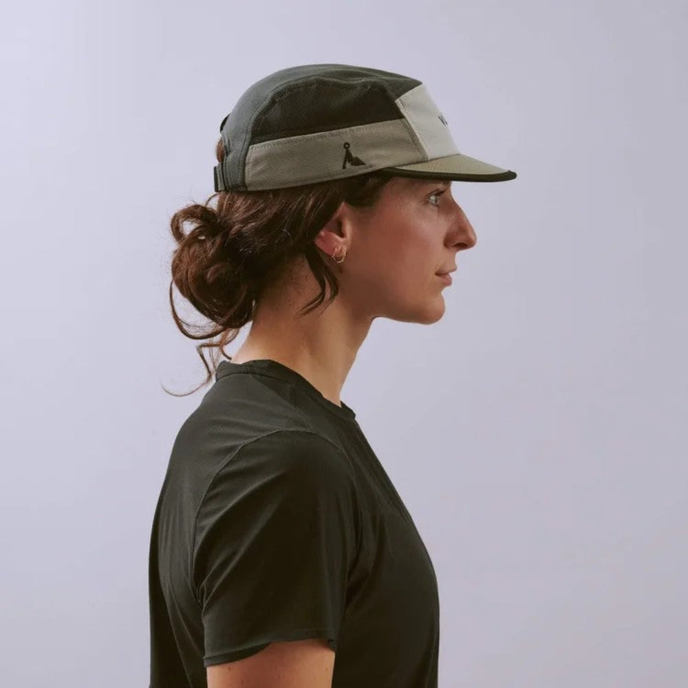 VÅGA Club running cap – Light Grey / Mid Grey / Black – product view 4